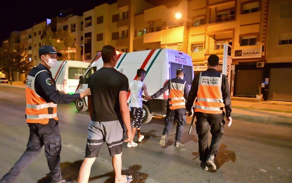 أمن مولاي رشيد يوقف 12 شخصا من فصائل مشجعي أندية كرة القدم بسبب الضرب والجرح وإلحاق خسائر ب6 سيارات